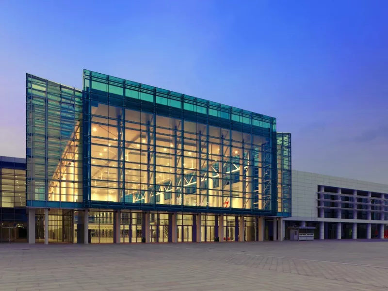 Leichter Stahlrahmen Prefab Metallgebäude Stahl Stahlkonferenzhalle