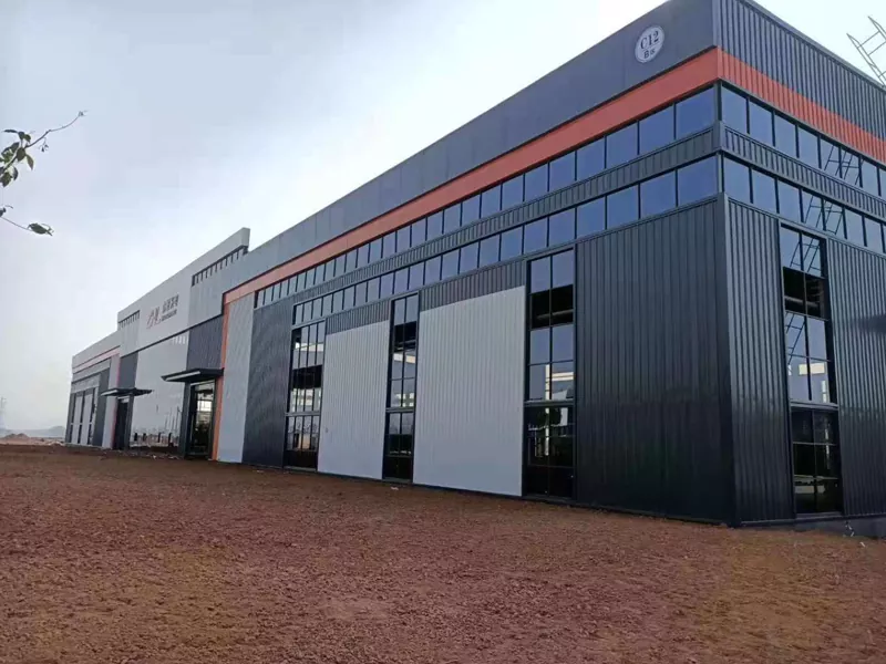 Logistikstahllagergebäude