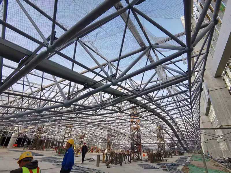 Planetarium mit Stahlkonstruktion